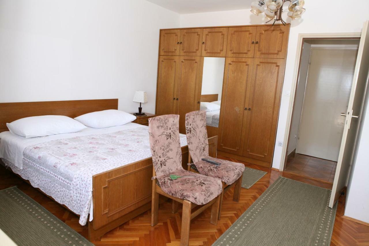 Rooms And Apartments Kurtovic Donji Seget Eksteriør bilde